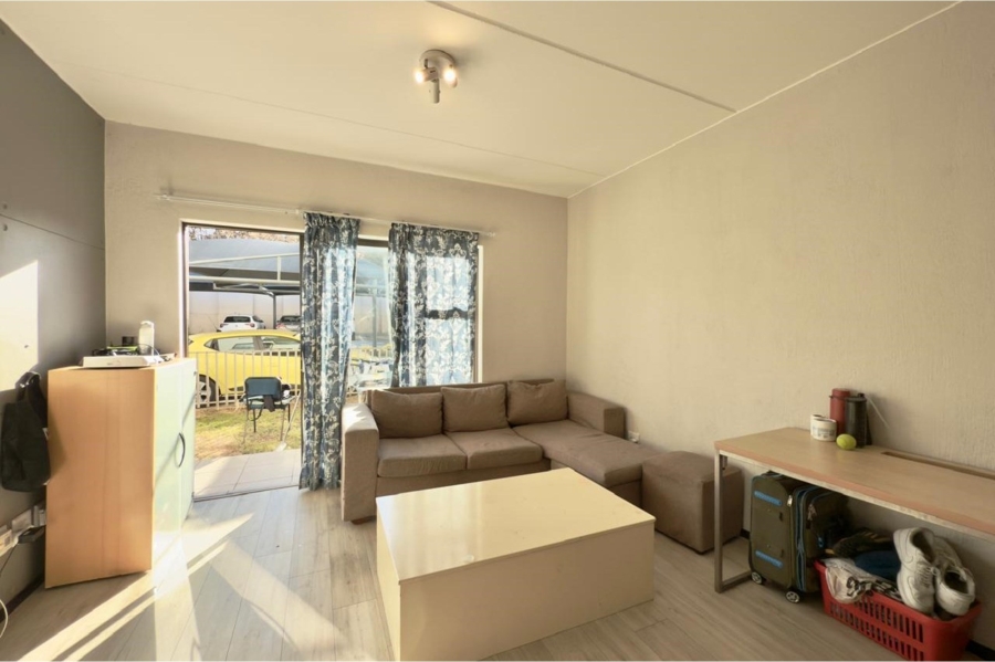 2 Bedroom Property for Sale in Broadacres Gauteng