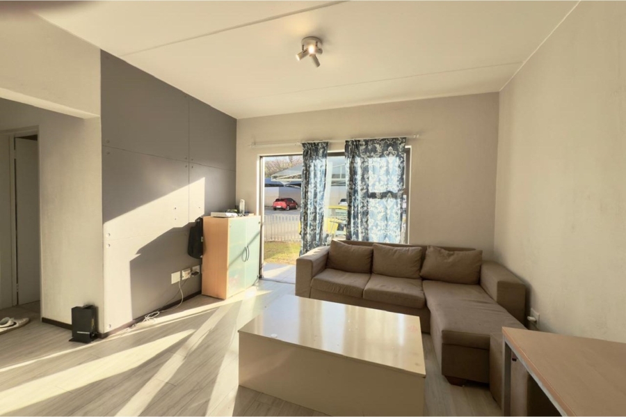2 Bedroom Property for Sale in Broadacres Gauteng