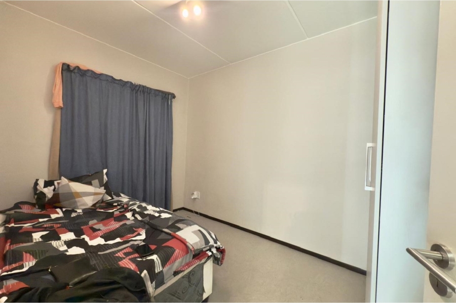 2 Bedroom Property for Sale in Broadacres Gauteng