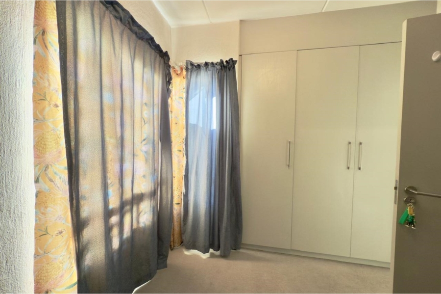 2 Bedroom Property for Sale in Broadacres Gauteng