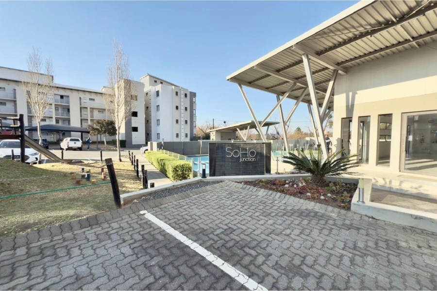 2 Bedroom Property for Sale in Broadacres Gauteng
