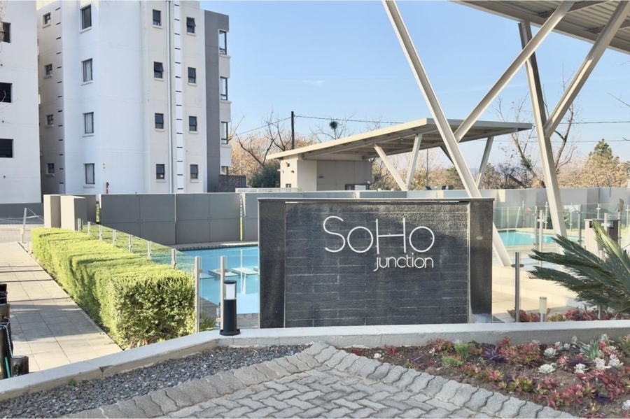 2 Bedroom Property for Sale in Broadacres Gauteng