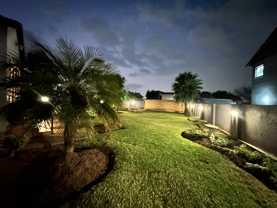 3 Bedroom Property for Sale in Thatchfield Estate Gauteng