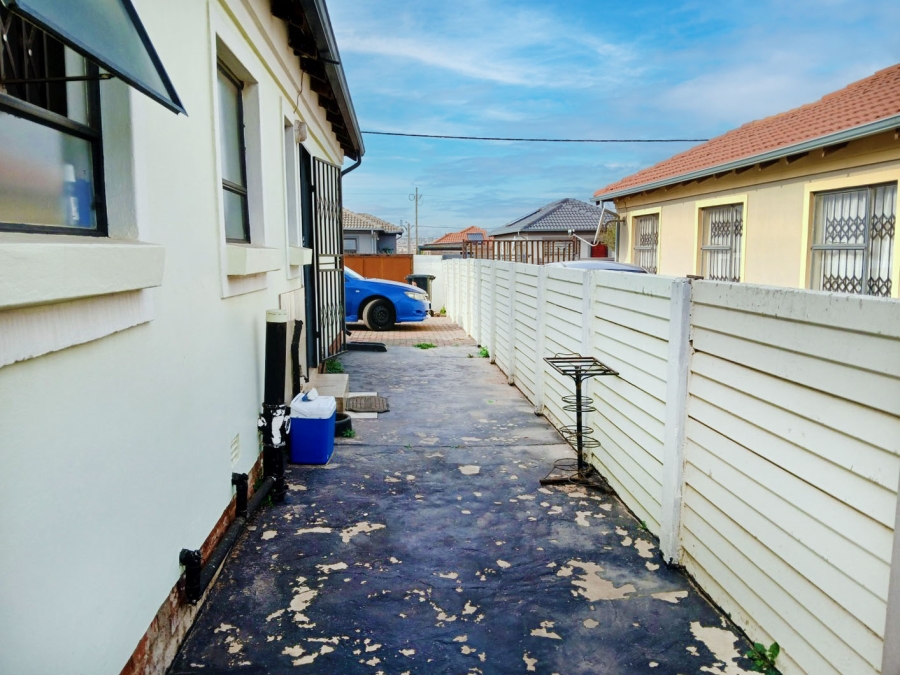 2 Bedroom Property for Sale in Witpoortjie Gauteng