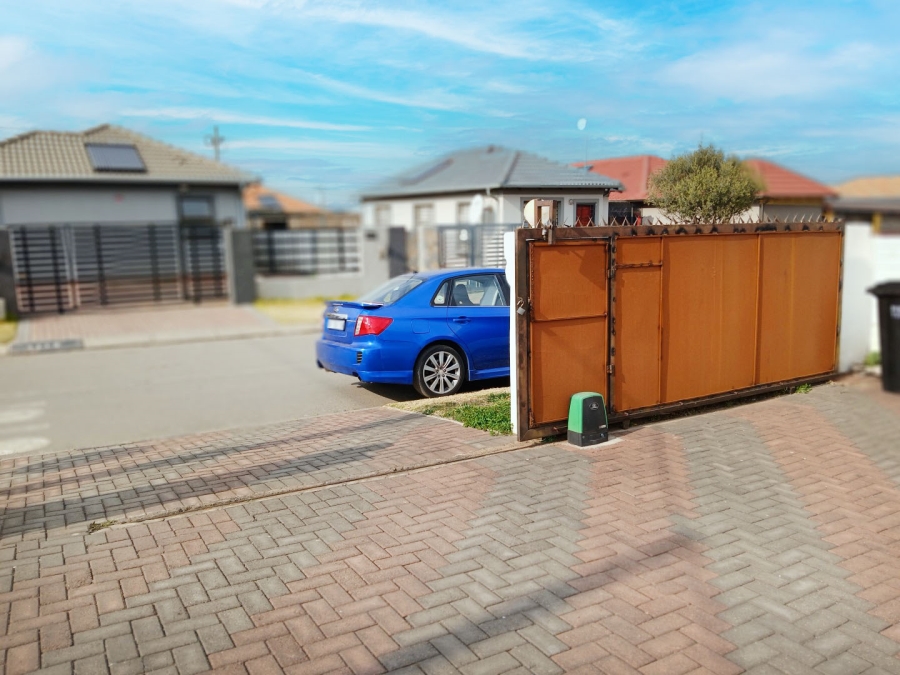 2 Bedroom Property for Sale in Witpoortjie Gauteng