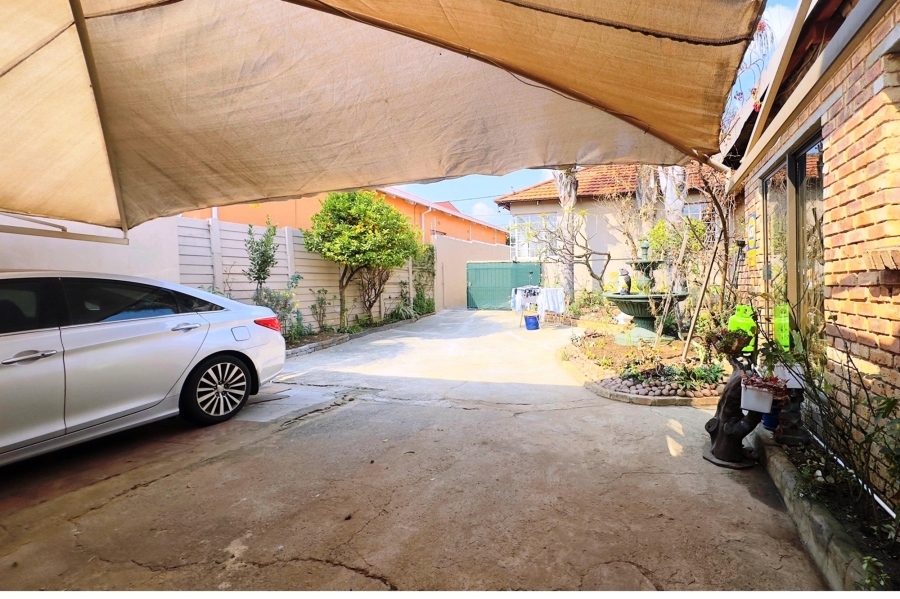 4 Bedroom Property for Sale in Kensington Gauteng