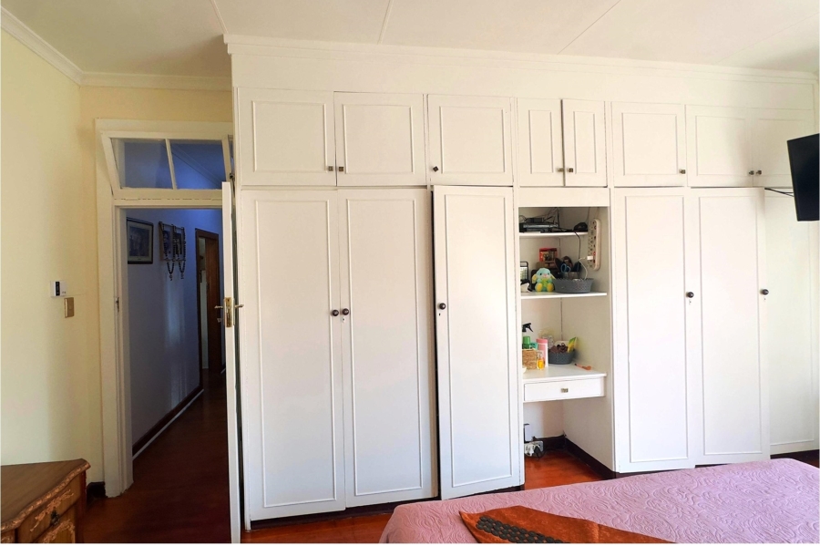 4 Bedroom Property for Sale in Kensington Gauteng