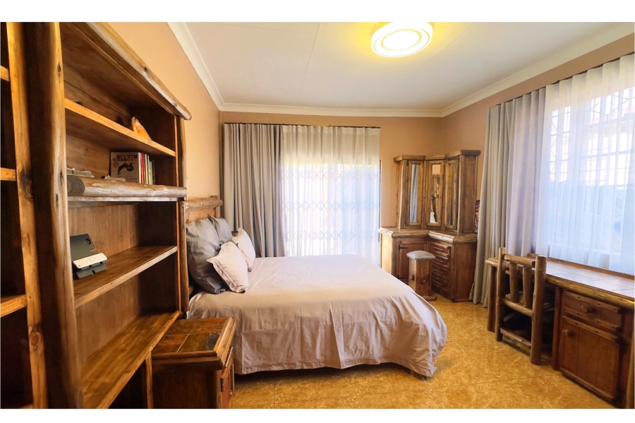 4 Bedroom Property for Sale in Kensington Gauteng