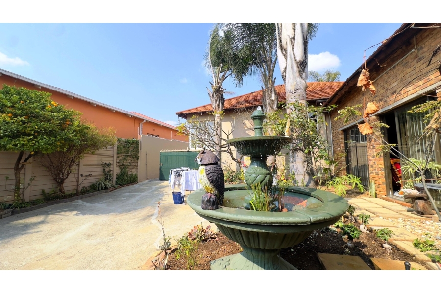 4 Bedroom Property for Sale in Kensington Gauteng