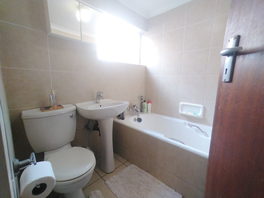 3 Bedroom Property for Sale in Elardus Park Gauteng