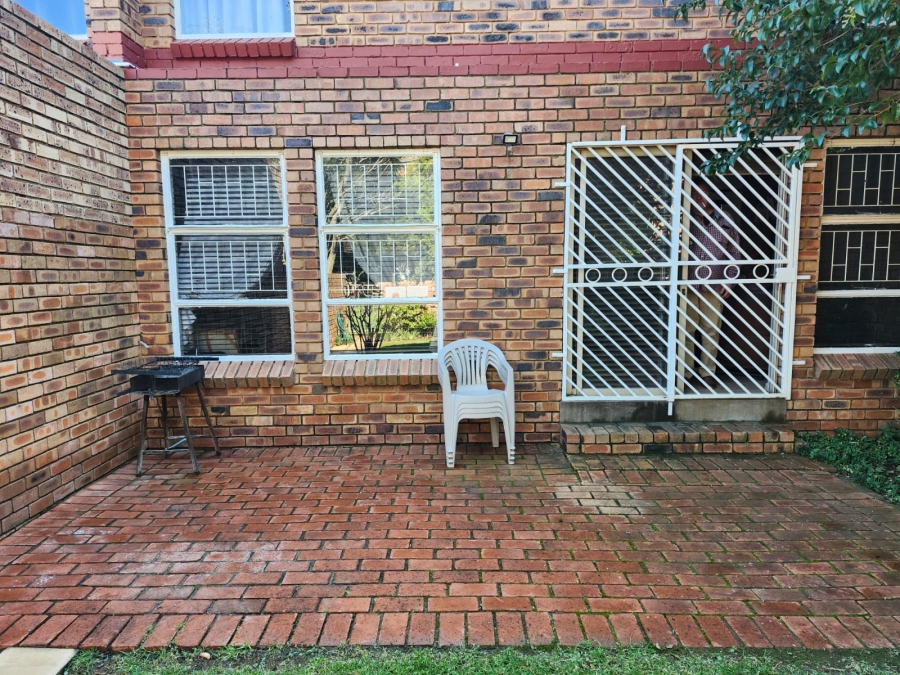 3 Bedroom Property for Sale in Elardus Park Gauteng