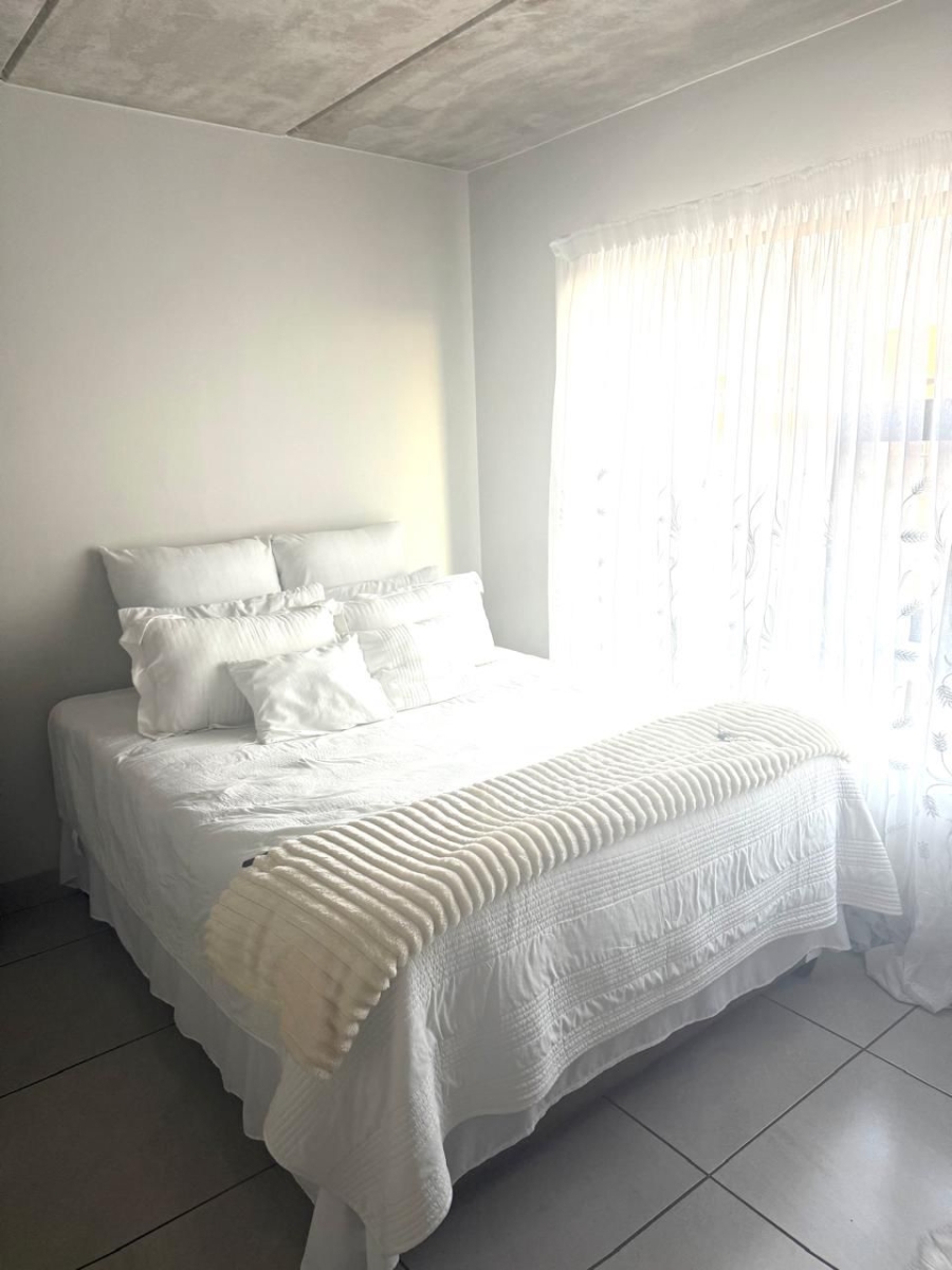 2 Bedroom Property for Sale in Jansenpark Gauteng