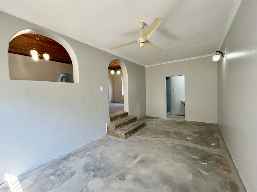 5 Bedroom Property for Sale in Pierre Van Ryneveld Gauteng