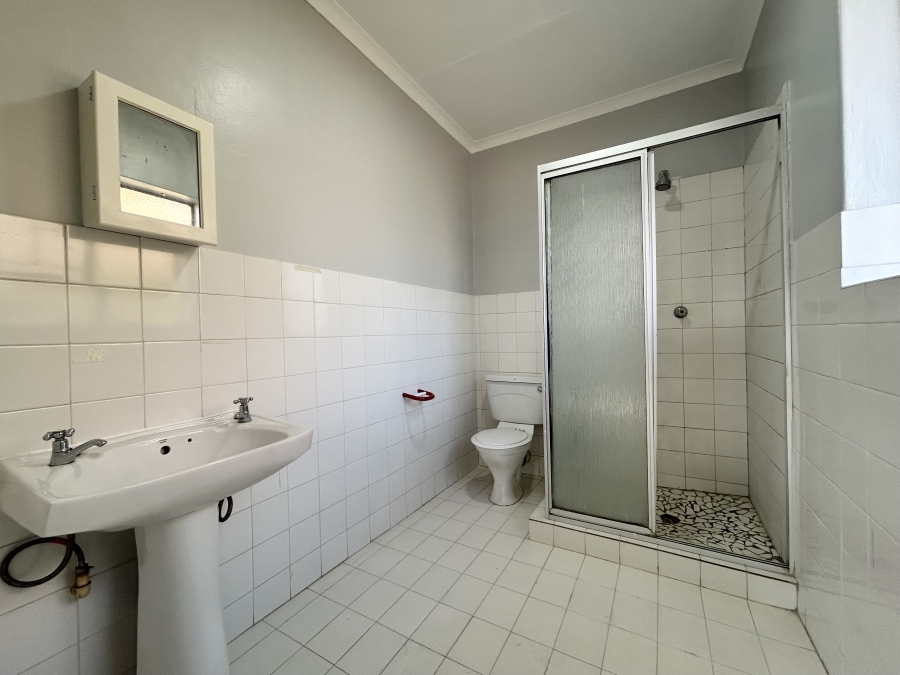 5 Bedroom Property for Sale in Pierre Van Ryneveld Gauteng