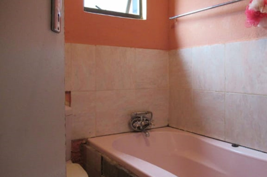 3 Bedroom Property for Sale in Protea Glen Gauteng