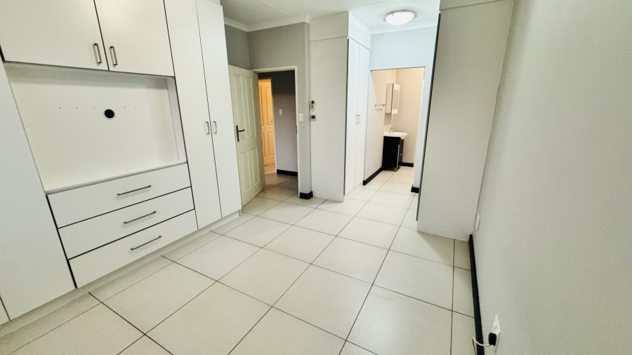 3 Bedroom Property for Sale in Halfway Gardens Gauteng
