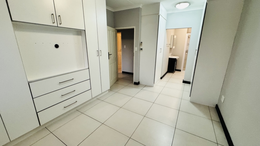 3 Bedroom Property for Sale in Halfway Gardens Gauteng
