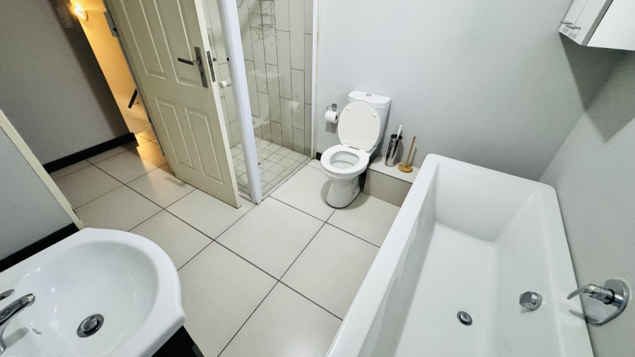 3 Bedroom Property for Sale in Halfway Gardens Gauteng