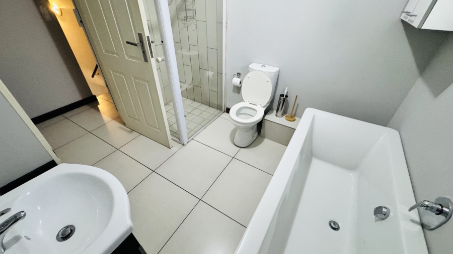 3 Bedroom Property for Sale in Halfway Gardens Gauteng