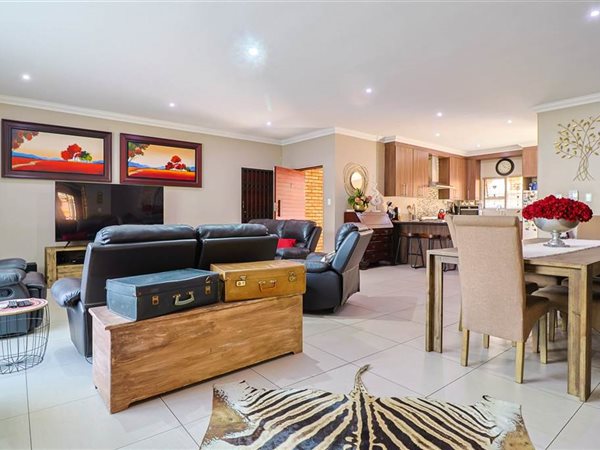 4 Bedroom Property for Sale in New Redruth Gauteng