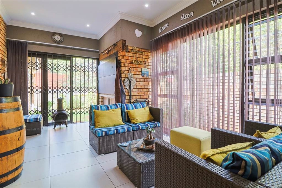 4 Bedroom Property for Sale in New Redruth Gauteng