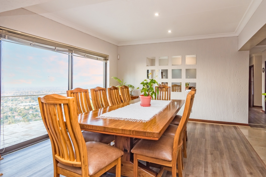 6 Bedroom Property for Sale in Constantia Kloof Gauteng