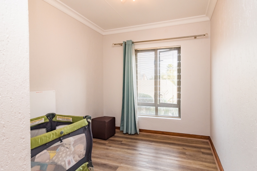 6 Bedroom Property for Sale in Constantia Kloof Gauteng