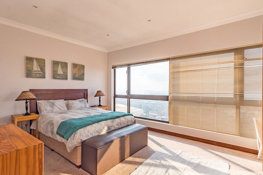 6 Bedroom Property for Sale in Constantia Kloof Gauteng