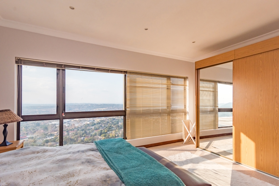 6 Bedroom Property for Sale in Constantia Kloof Gauteng