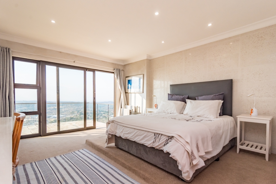 6 Bedroom Property for Sale in Constantia Kloof Gauteng
