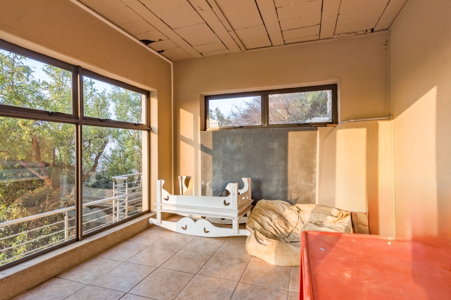 6 Bedroom Property for Sale in Constantia Kloof Gauteng