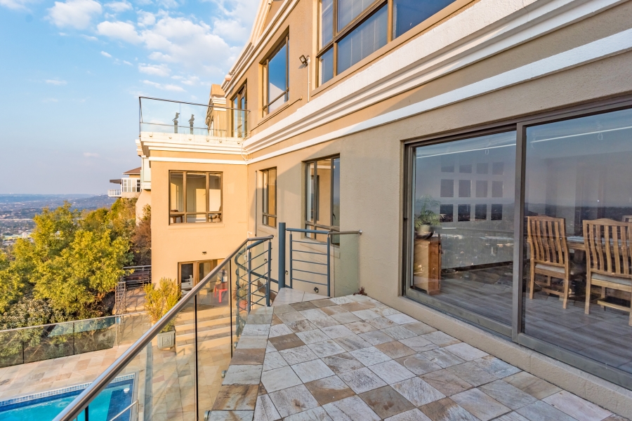 6 Bedroom Property for Sale in Constantia Kloof Gauteng