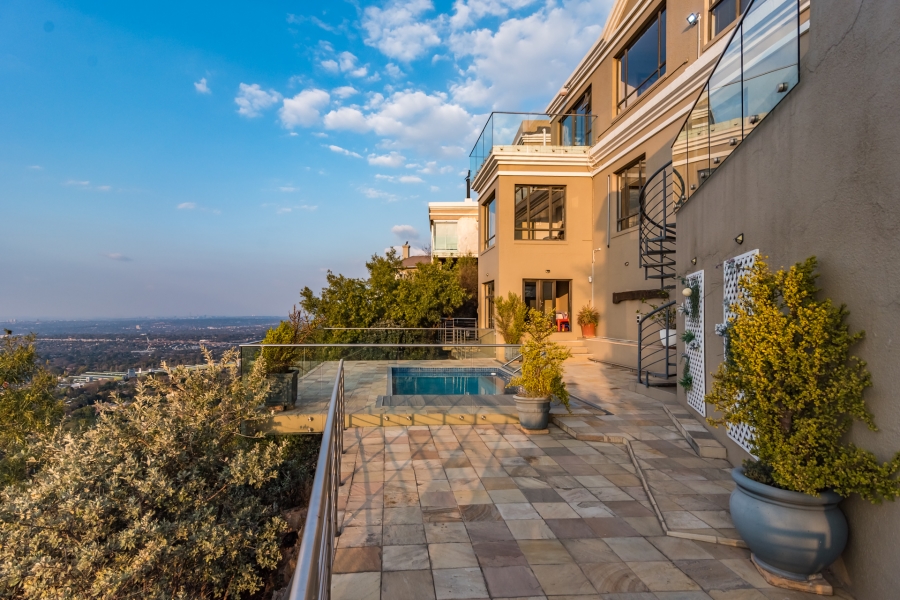 6 Bedroom Property for Sale in Constantia Kloof Gauteng