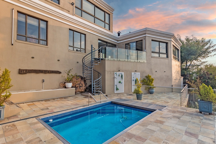 6 Bedroom Property for Sale in Constantia Kloof Gauteng