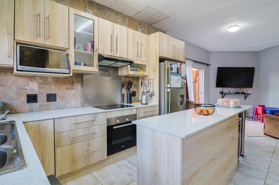 3 Bedroom Property for Sale in Liefde en Vrede Gauteng