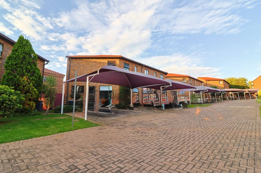 3 Bedroom Property for Sale in Liefde en Vrede Gauteng