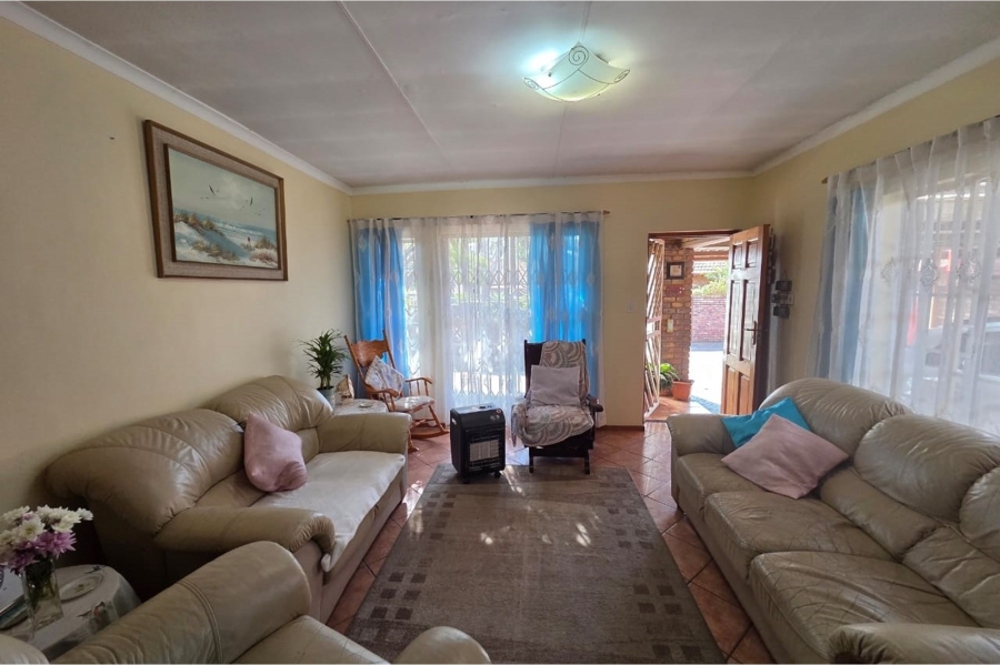 3 Bedroom Property for Sale in Rooihuiskraal North Gauteng