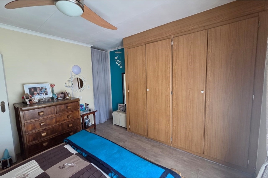 3 Bedroom Property for Sale in Rooihuiskraal North Gauteng