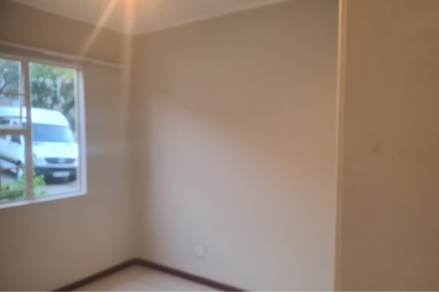 To Let 2 Bedroom Property for Rent in Vorna Valley Gauteng