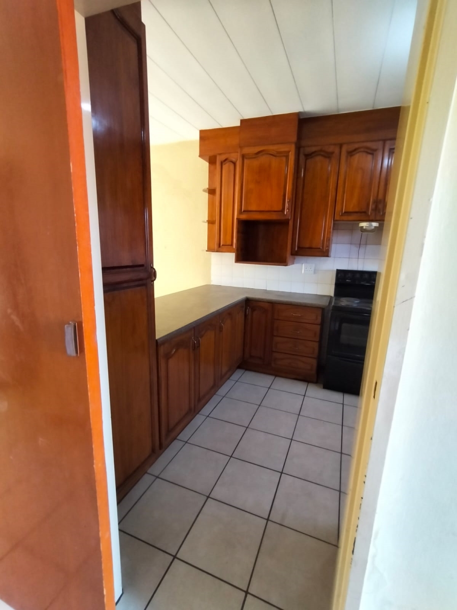2 Bedroom Property for Sale in Vanderbijlpark CW 3 Gauteng