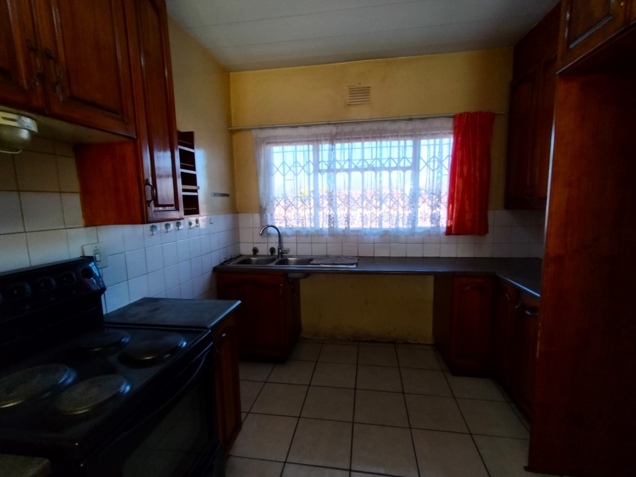 2 Bedroom Property for Sale in Vanderbijlpark CW 3 Gauteng