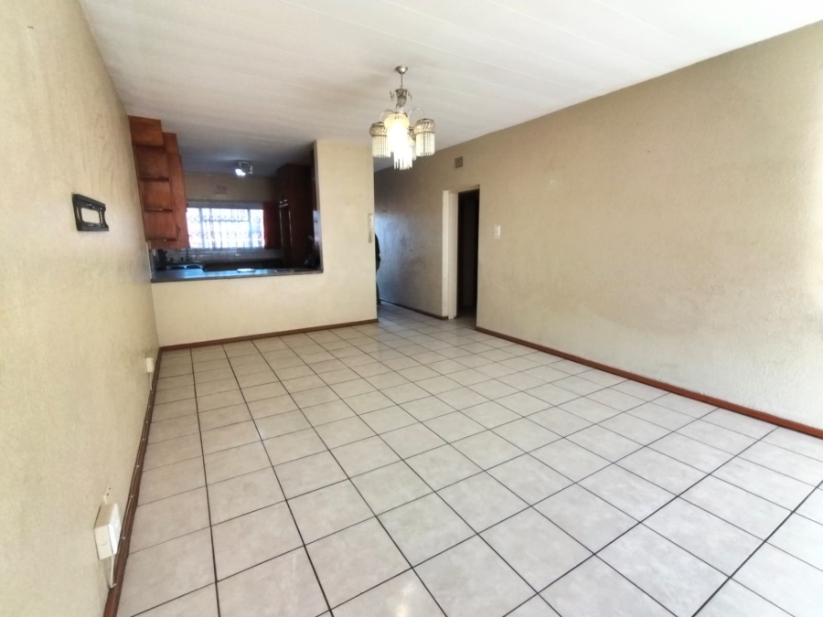 2 Bedroom Property for Sale in Vanderbijlpark CW 3 Gauteng