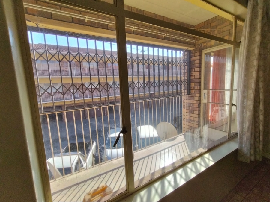2 Bedroom Property for Sale in Vanderbijlpark CW 3 Gauteng