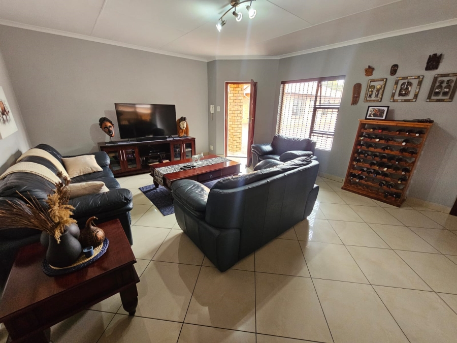 3 Bedroom Property for Sale in New Redruth Gauteng