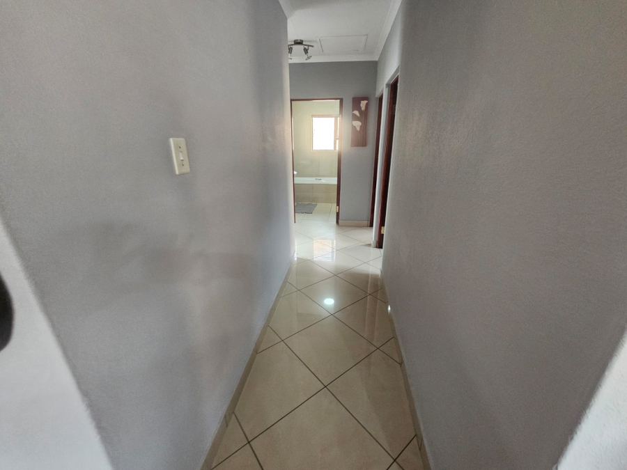 3 Bedroom Property for Sale in New Redruth Gauteng