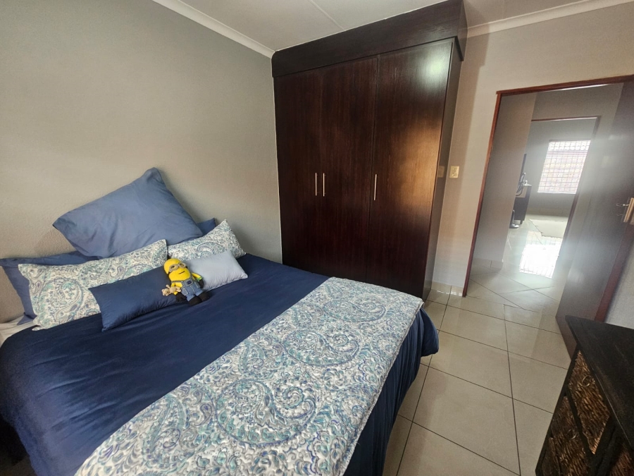 3 Bedroom Property for Sale in New Redruth Gauteng