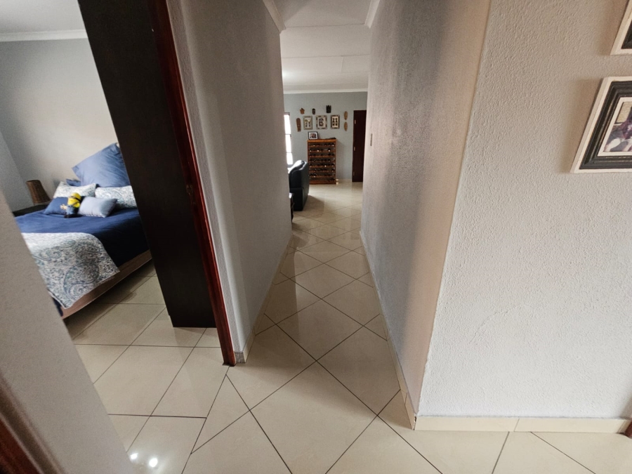 3 Bedroom Property for Sale in New Redruth Gauteng