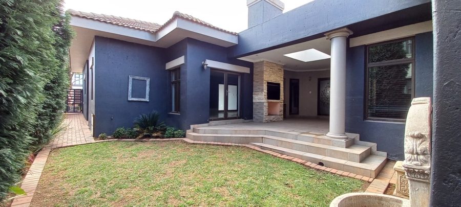4 Bedroom Property for Sale in Helderwyk Gauteng