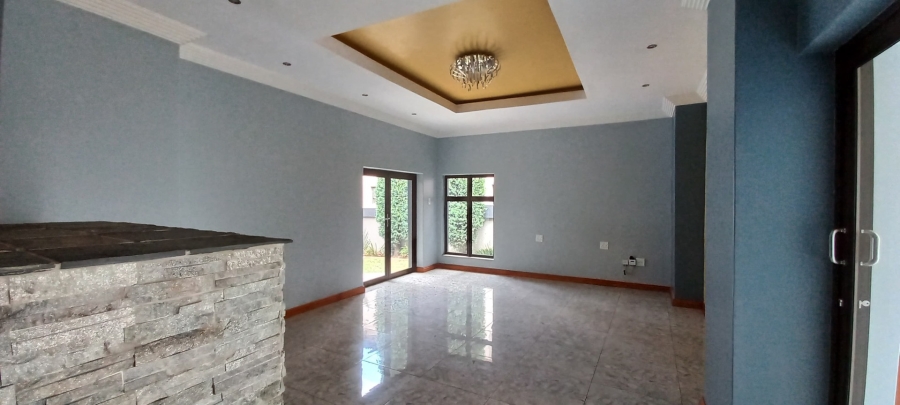 4 Bedroom Property for Sale in Helderwyk Gauteng