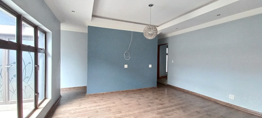 4 Bedroom Property for Sale in Helderwyk Gauteng
